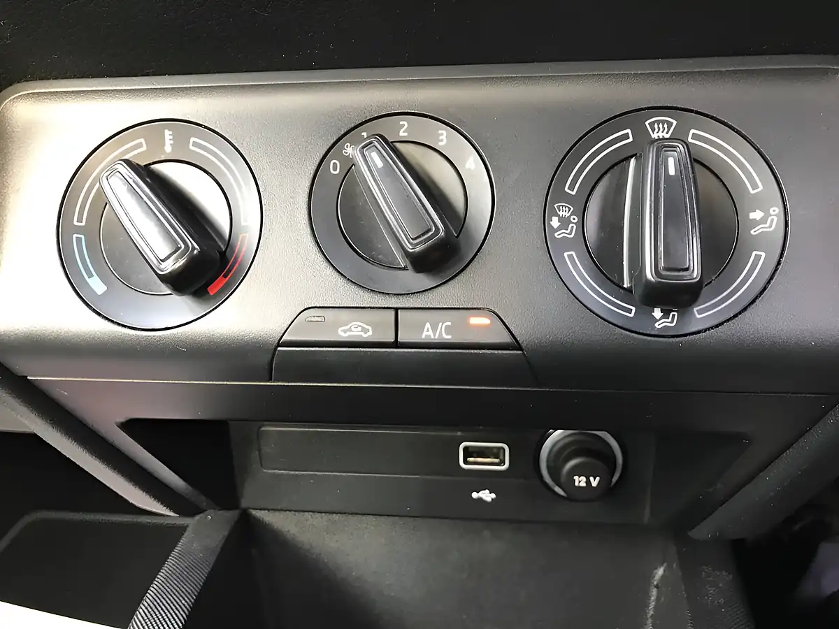 Used 2019 Skoda Fabia Colour Edition Race Blue - Interior and Exterior details 13