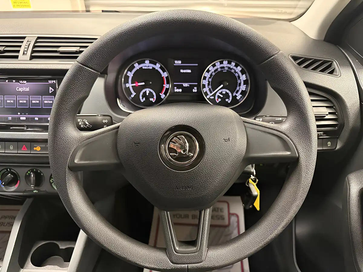 Used 2019 Skoda Fabia S Blue - Interior and Exterior details 7