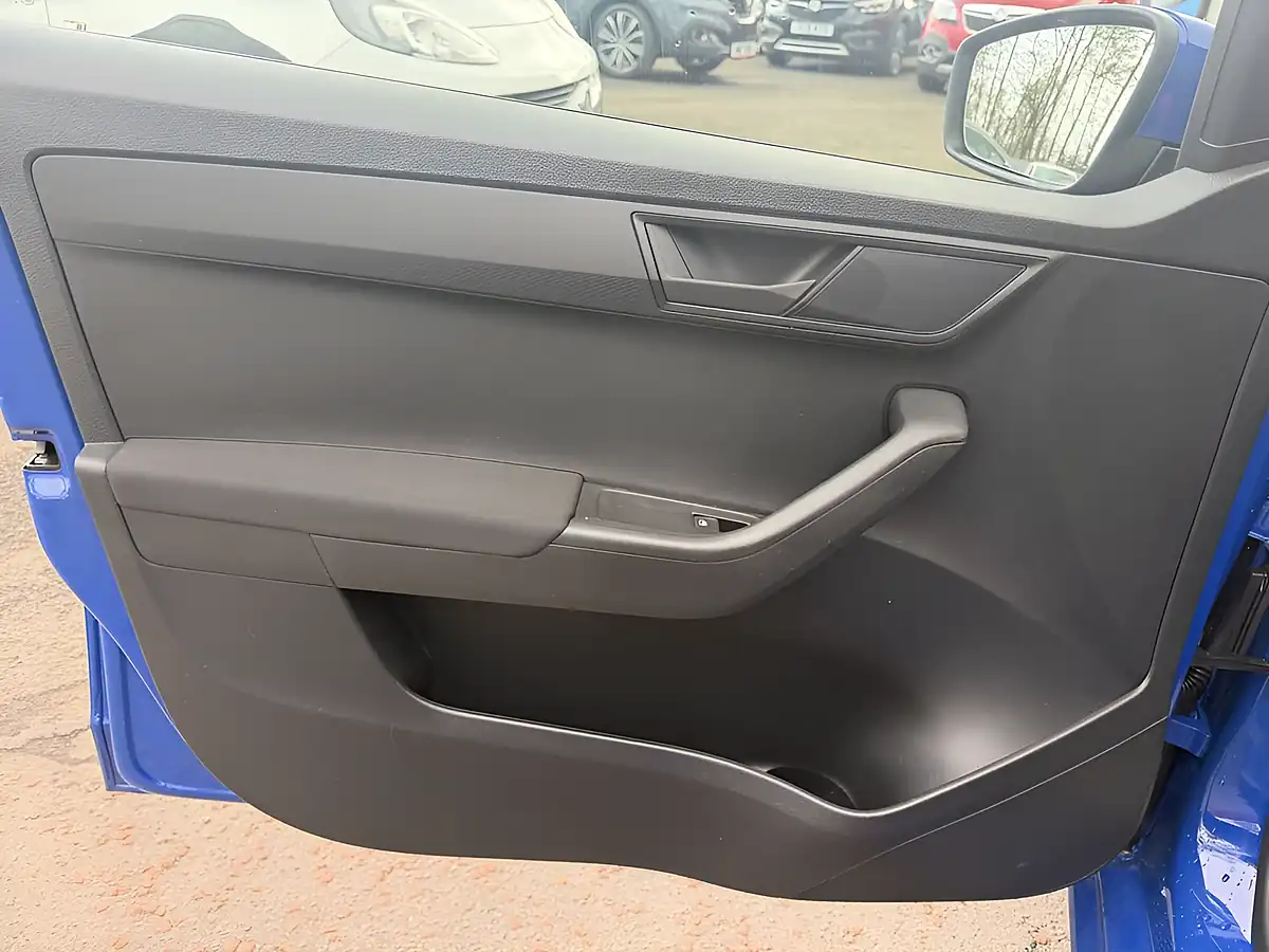 Used 2019 Skoda Fabia S Blue - Interior and Exterior details 14