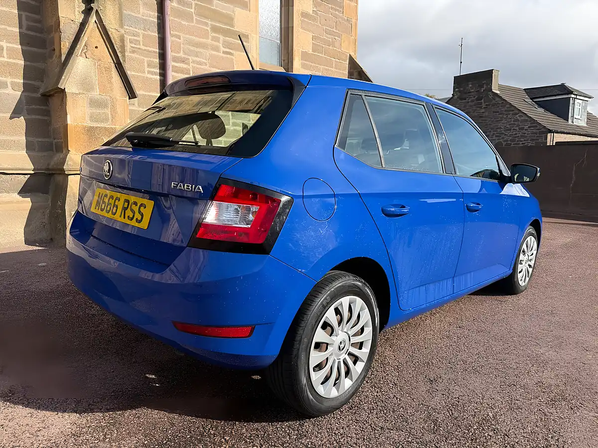 Used 2019 Skoda Fabia S Blue - Interior and Exterior details 5