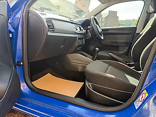 Used 2019 Skoda Fabia S Blue - Interior and Exterior details 8