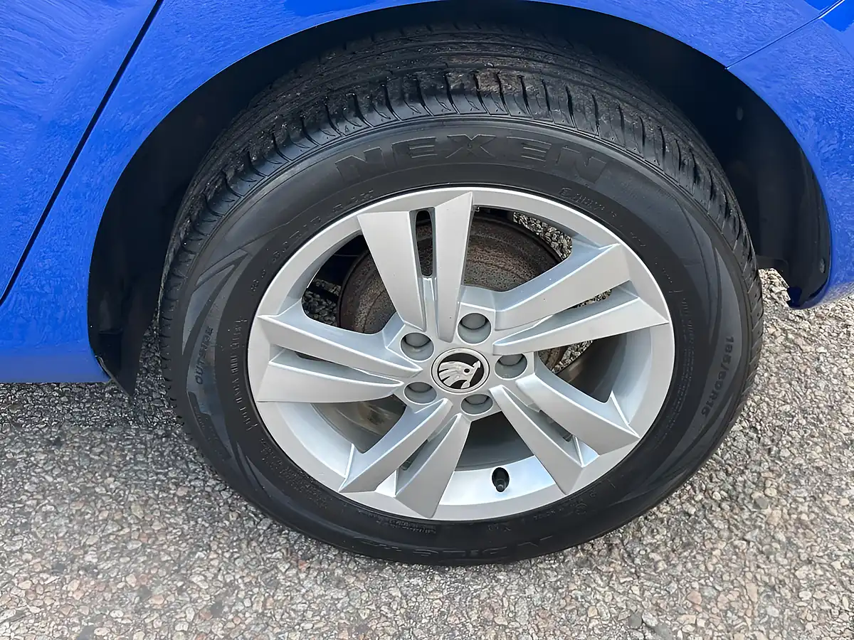 Used 2019 Skoda Fabia Se Blue - Interior and Exterior details 15