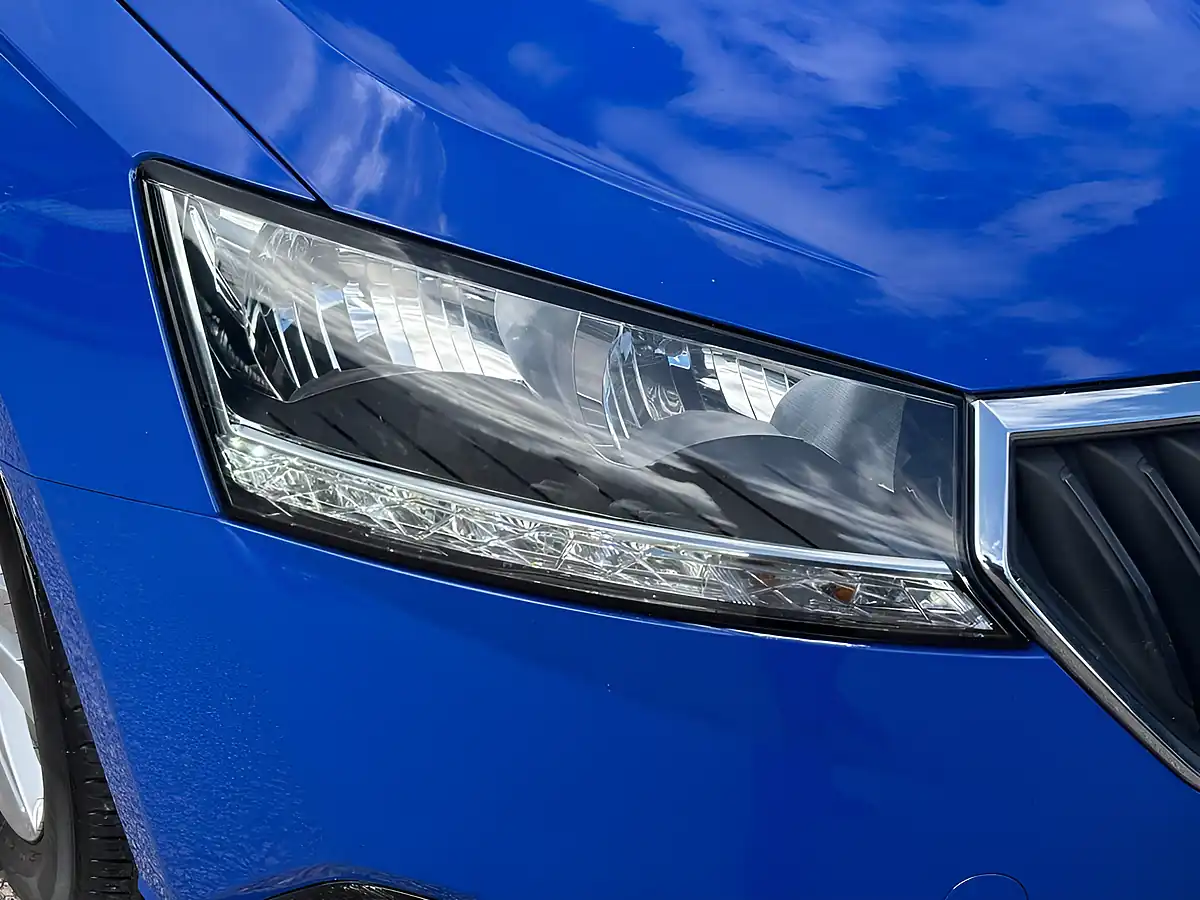 Used 2019 Skoda Fabia Se Blue - Interior and Exterior details 18
