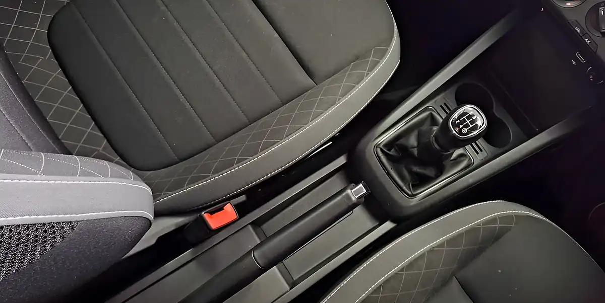 Used 2019 Skoda Fabia Se Blue - Interior and Exterior details 16