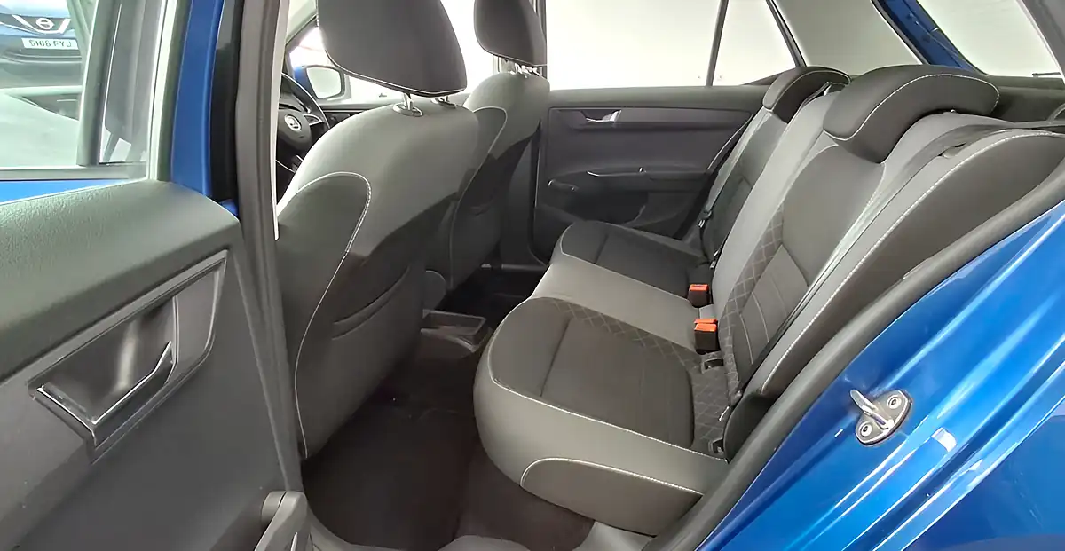Used 2019 Skoda Fabia Se Blue - Interior and Exterior details 19