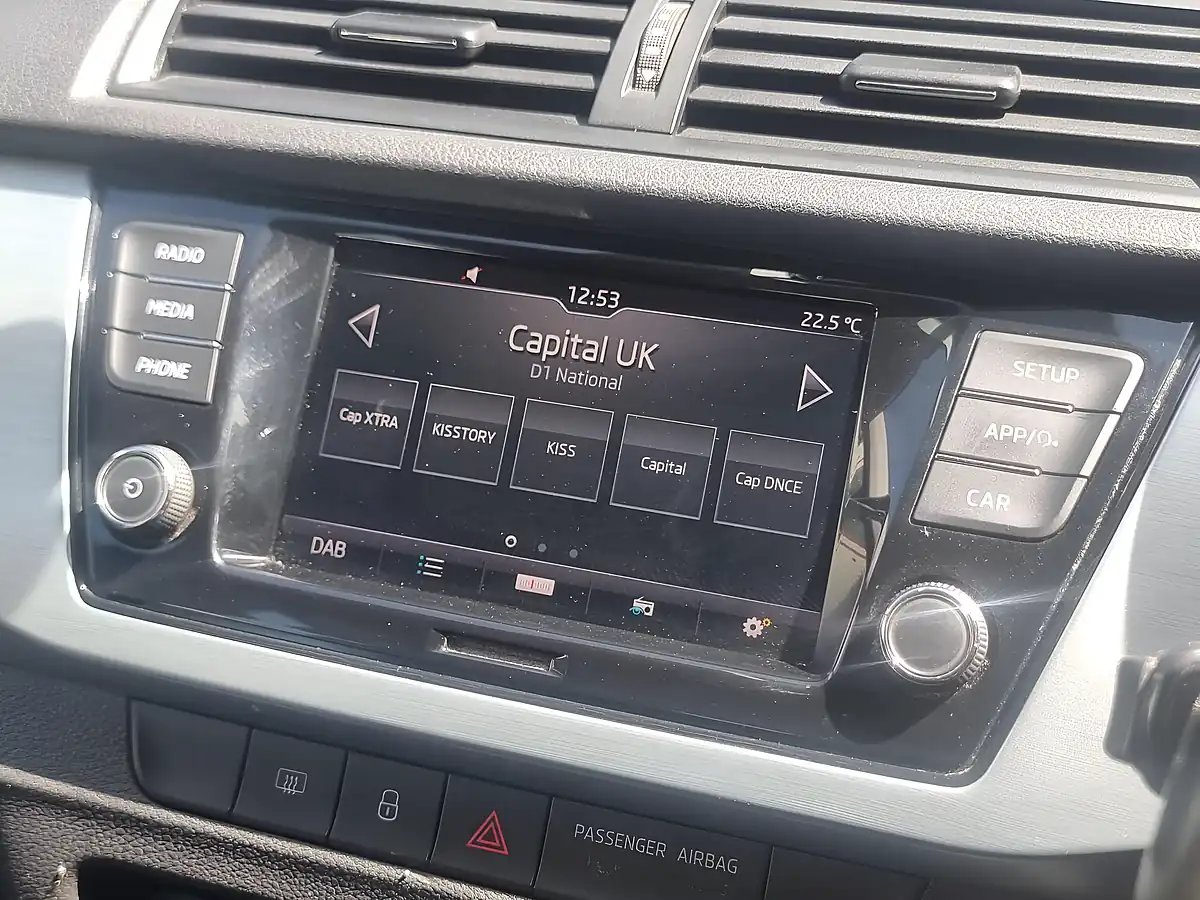 Used 2019 Skoda Fabia Se Grey - Interior and Exterior details 17