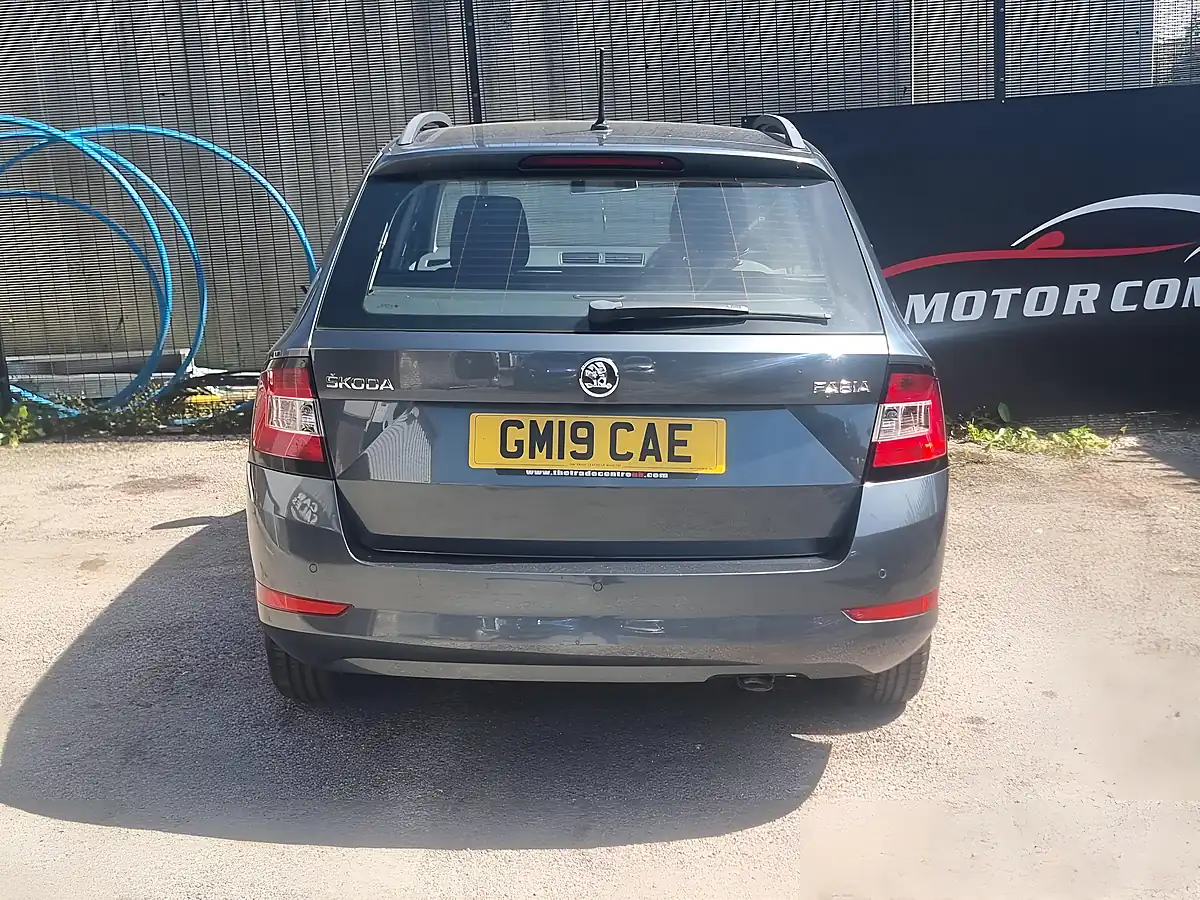 Used 2019 Skoda Fabia Se Grey - Interior and Exterior details 7