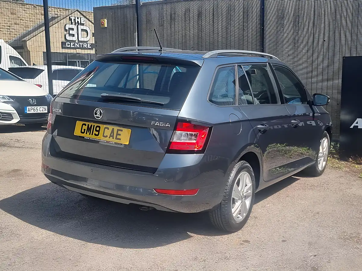 Used 2019 Skoda Fabia Se Grey - Interior and Exterior details 8