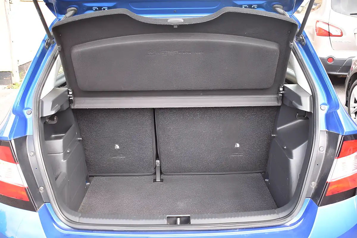 Used 2019 Skoda Fabia Se L Blue - Interior and Exterior details 10