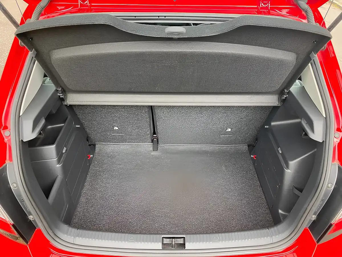 Used 2019 Skoda Fabia Se L Red - Interior and Exterior details 11