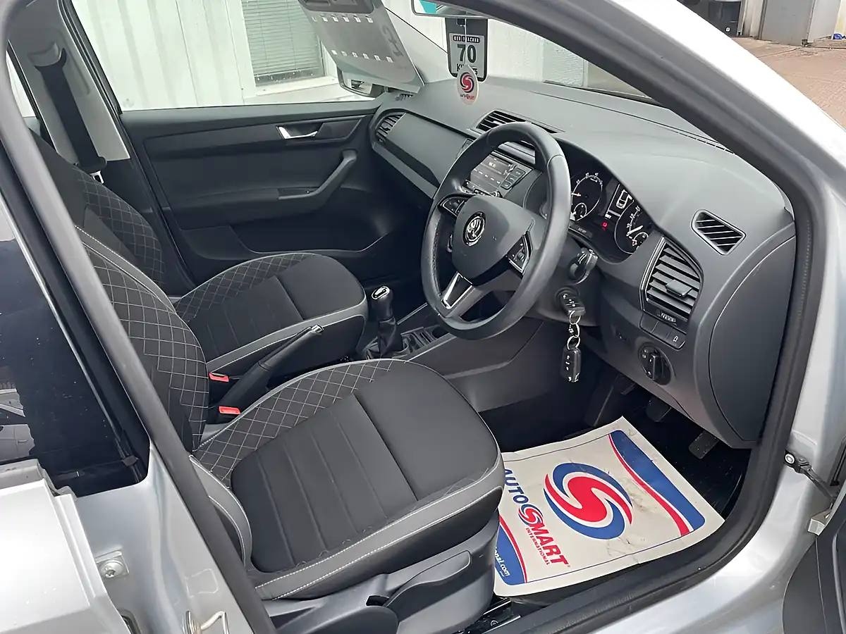 Used 2019 Skoda Fabia Se Silver - Interior and Exterior details 12