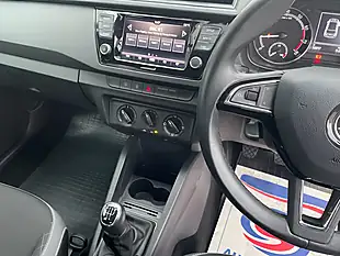 Used 2019 Skoda Fabia Se Silver - Interior and Exterior details 13