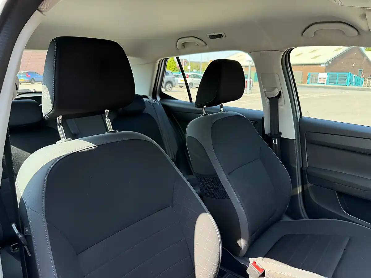 Used 2019 Skoda Fabia Se Silver - Interior and Exterior details 14