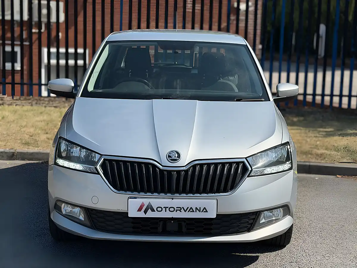 Used 2019 Skoda Fabia Se Silver - Interior and Exterior details 2