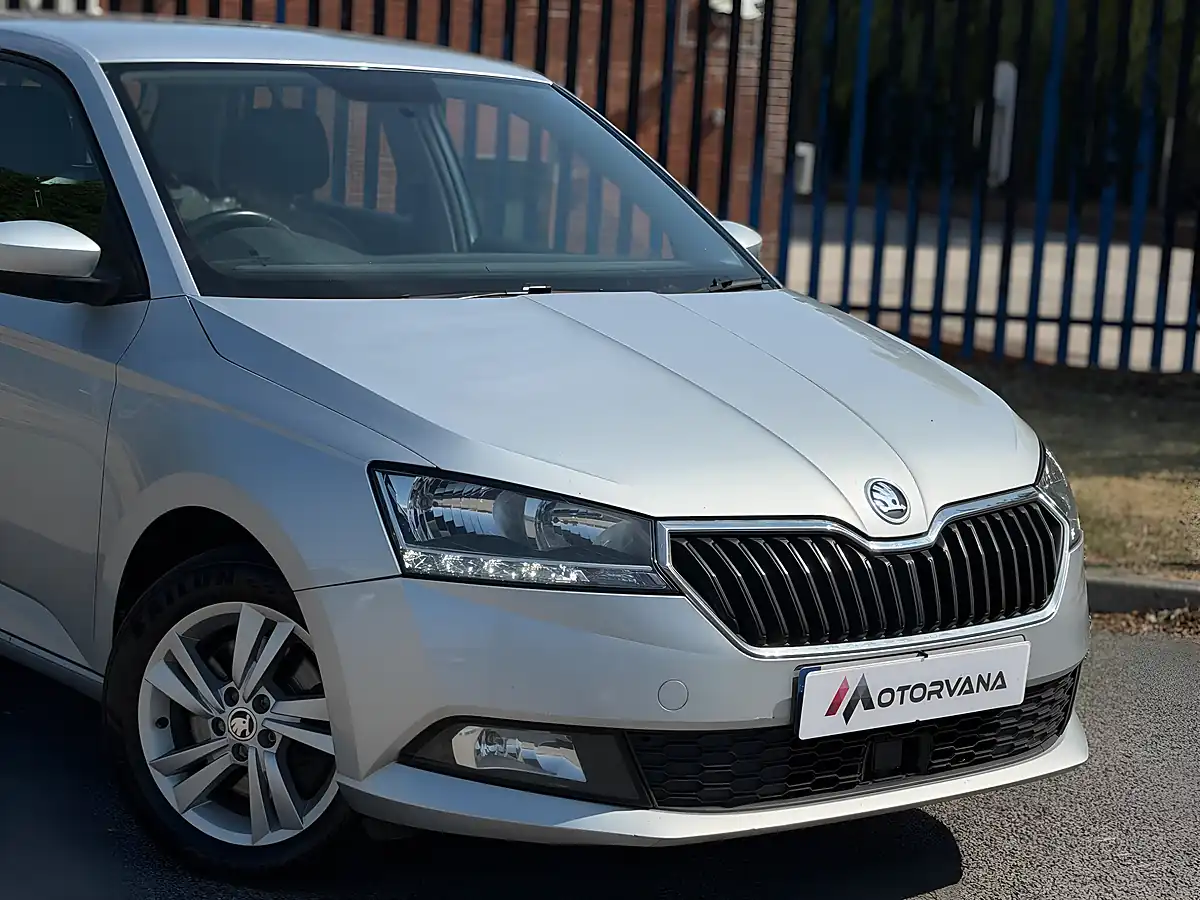 Used 2019 Skoda Fabia Se Silver - Interior and Exterior details 6