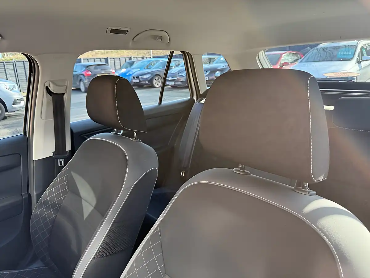 Used 2019 Skoda Fabia Se Silver - Interior and Exterior details 18