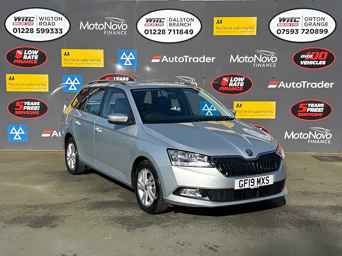 Used 2019 Skoda Fabia Se Silver - Interior and Exterior details 4