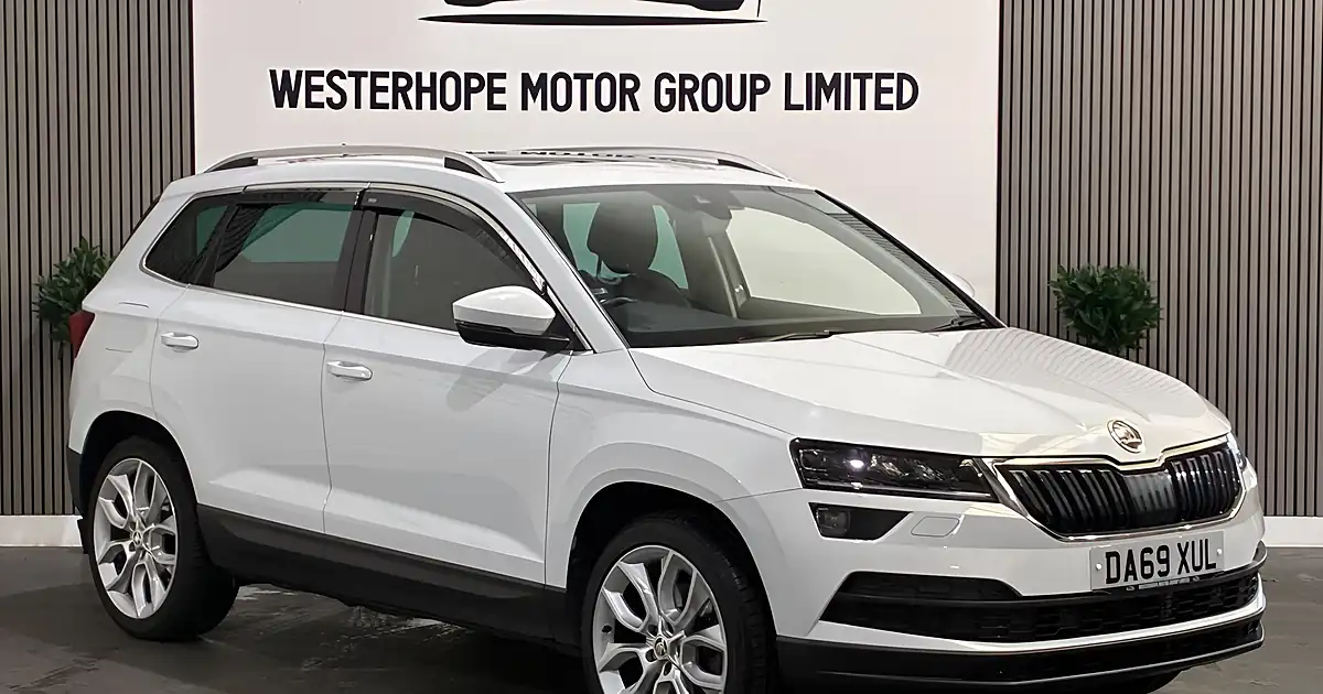 Used 2019 Skoda Karoq Edition White - Front View