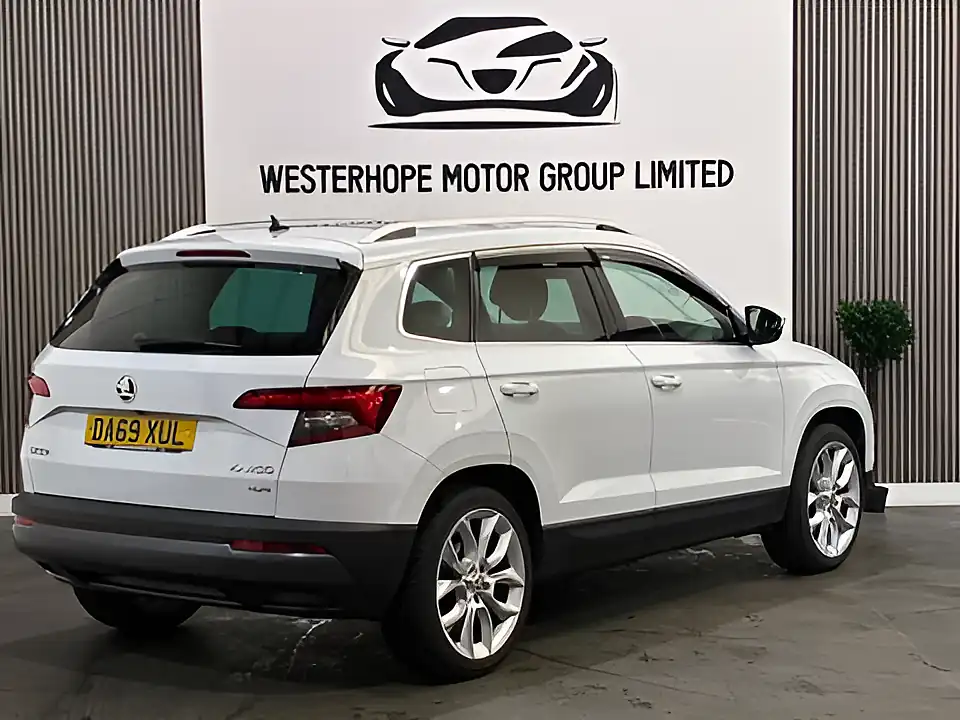Used 2019 Skoda Karoq Edition White - Interior and Exterior details 4