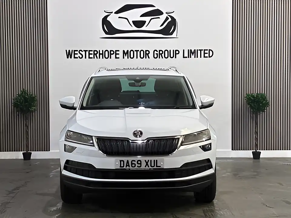 Used 2019 Skoda Karoq Edition White - Interior and Exterior details 6