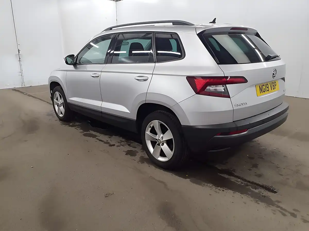 Used 2019 Skoda Karoq Se Edition Silver - Interior and Exterior details 5