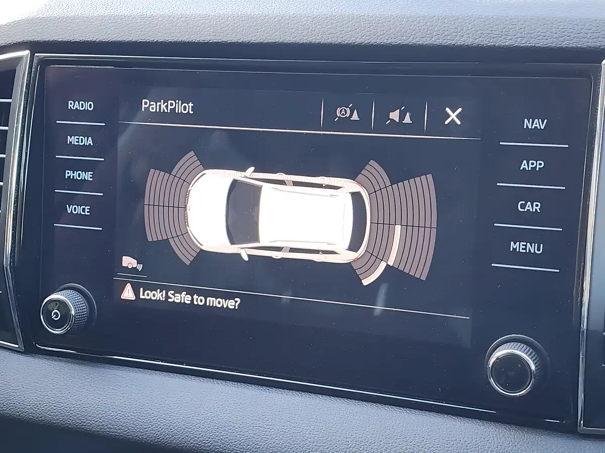 Used 2019 Skoda Karoq Se L Black - Interior and Exterior details 13