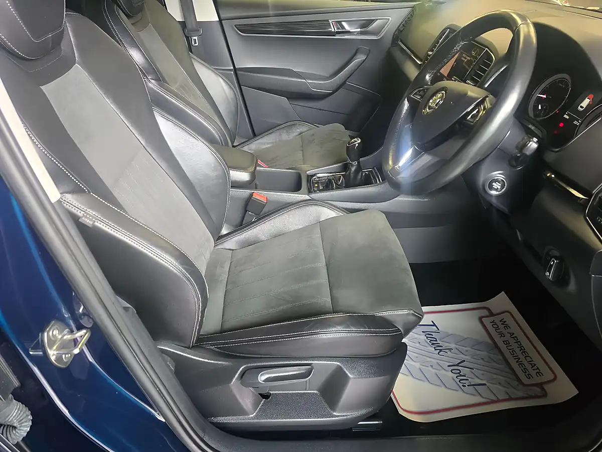 Used 2019 Skoda Karoq Se L Blue - Interior and Exterior details 15