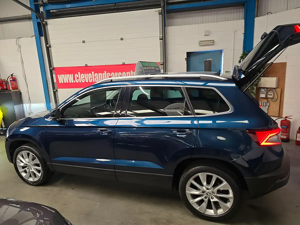 Used 2019 Skoda Karoq Se L Blue - Interior and Exterior details 5
