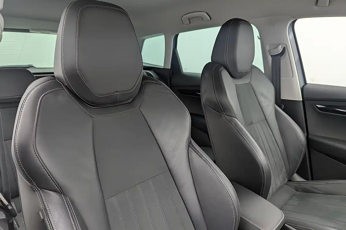 Used 2019 Skoda Karoq Se L Grey - Interior and Exterior details 11
