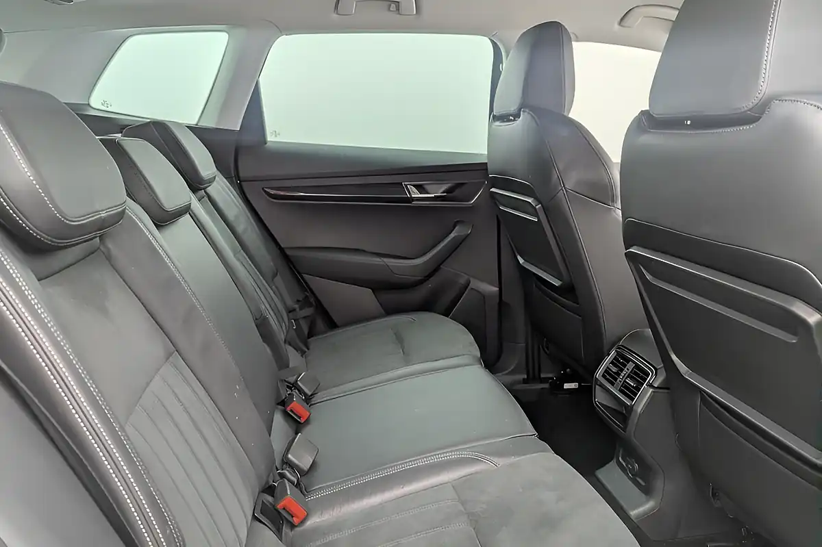 Used 2019 Skoda Karoq Se L Grey - Interior and Exterior details 12