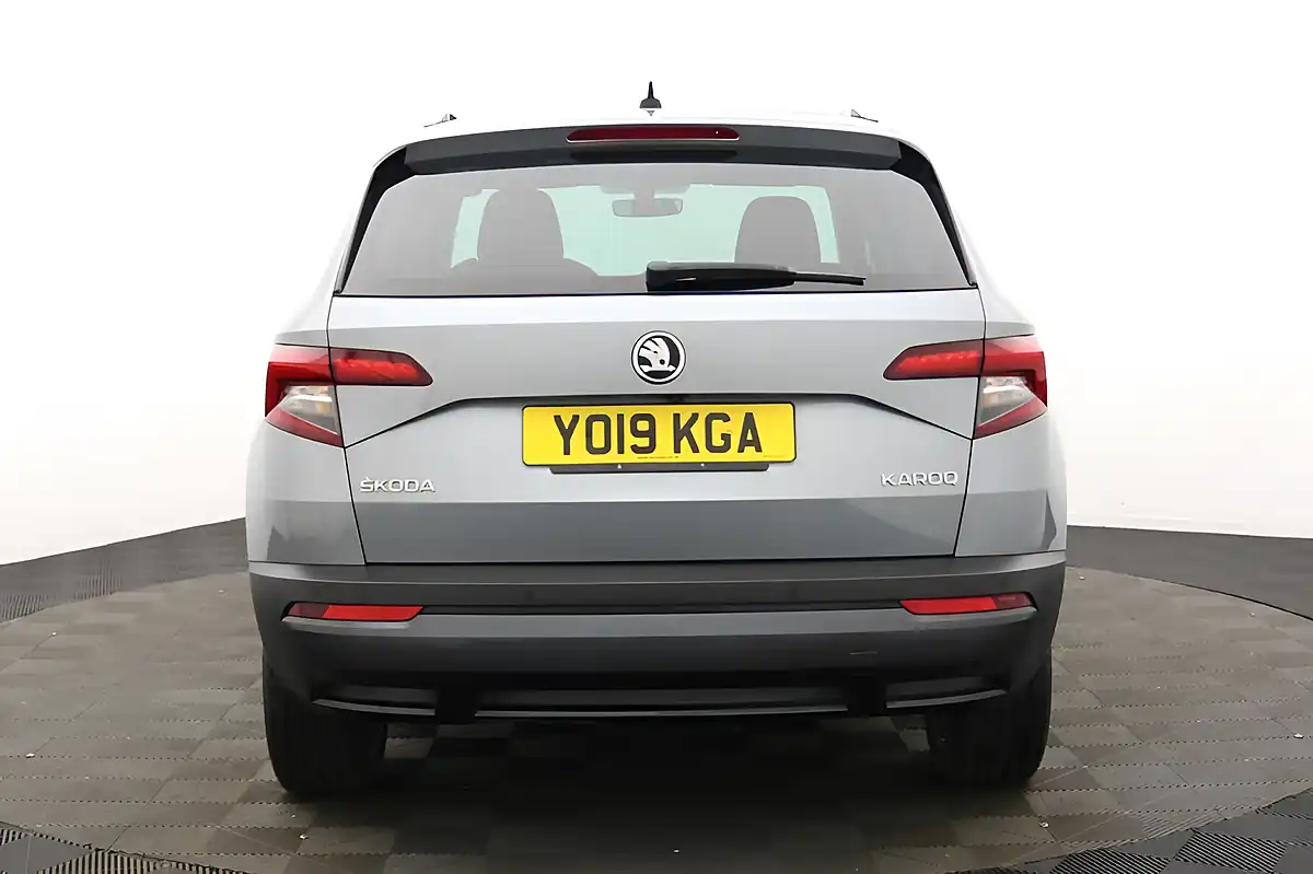 Used 2019 Skoda Karoq Se L Grey - Interior and Exterior details 4