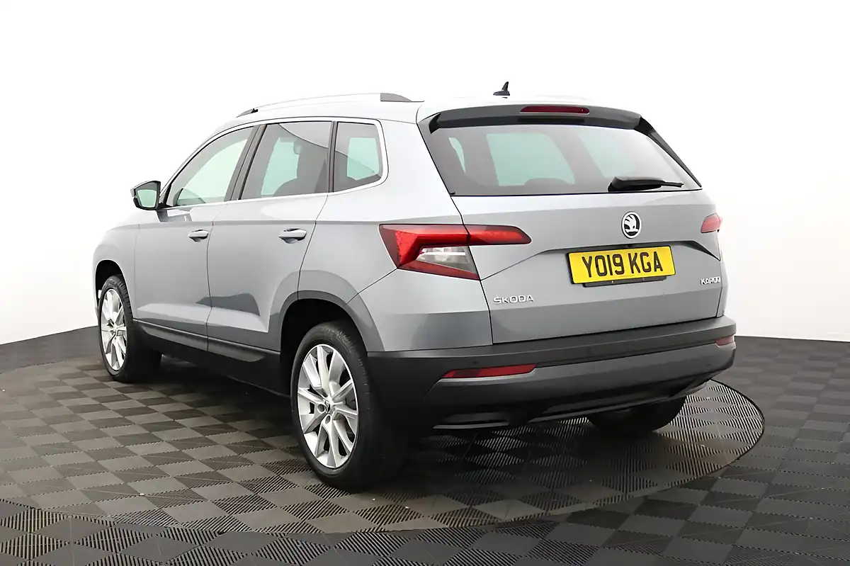 Used 2019 Skoda Karoq Se L Grey - Interior and Exterior details 5