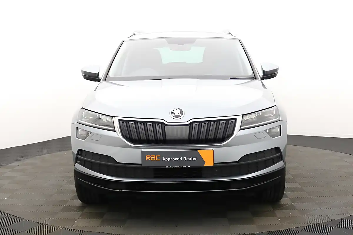 Used 2019 Skoda Karoq Se L Grey - Interior and Exterior details 7