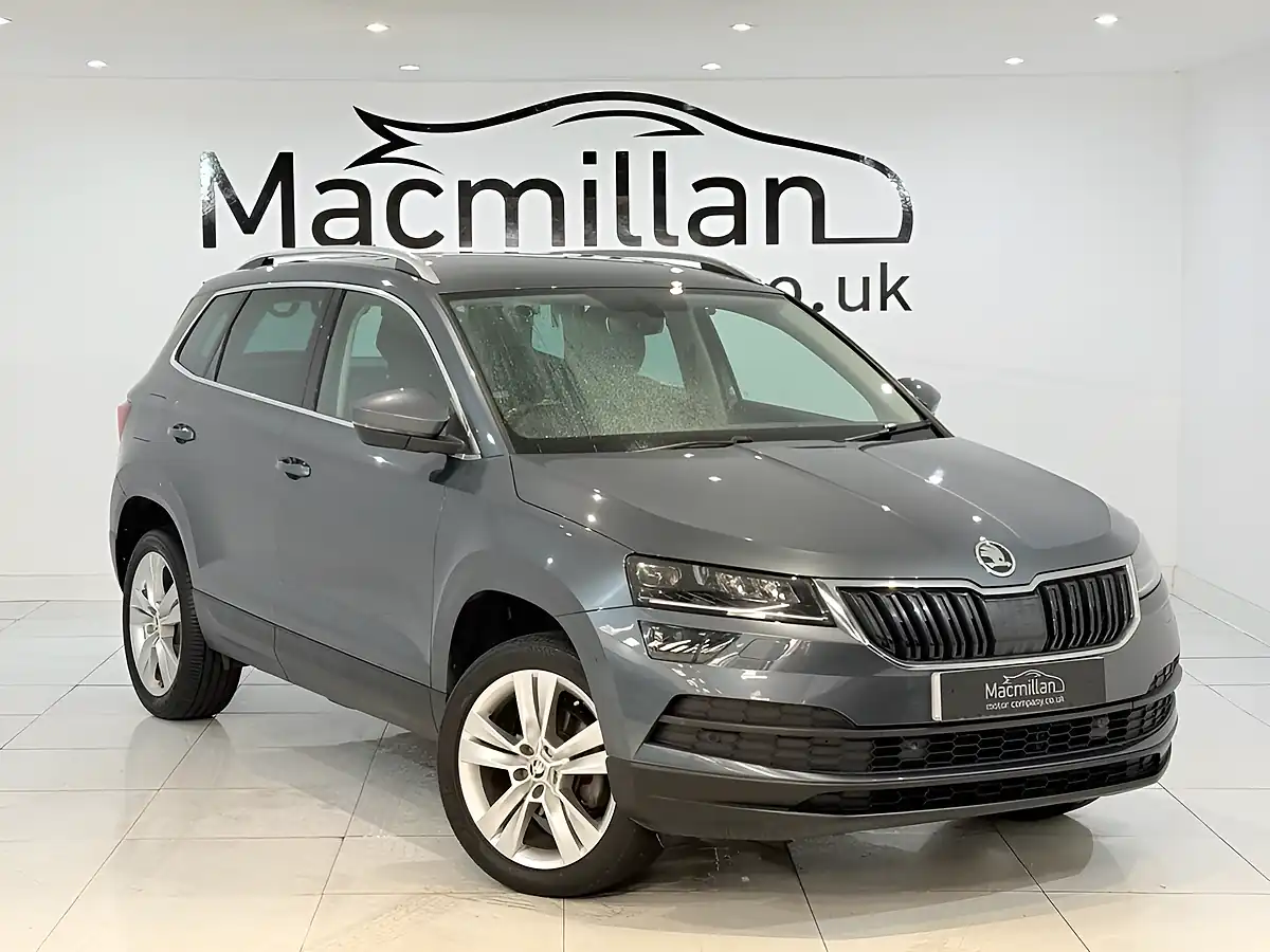 Used 2019 Skoda Karoq Se L Grey - Front View