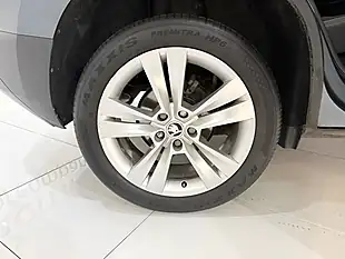 Used 2019 Skoda Karoq Se L Grey - Interior and Exterior details 13