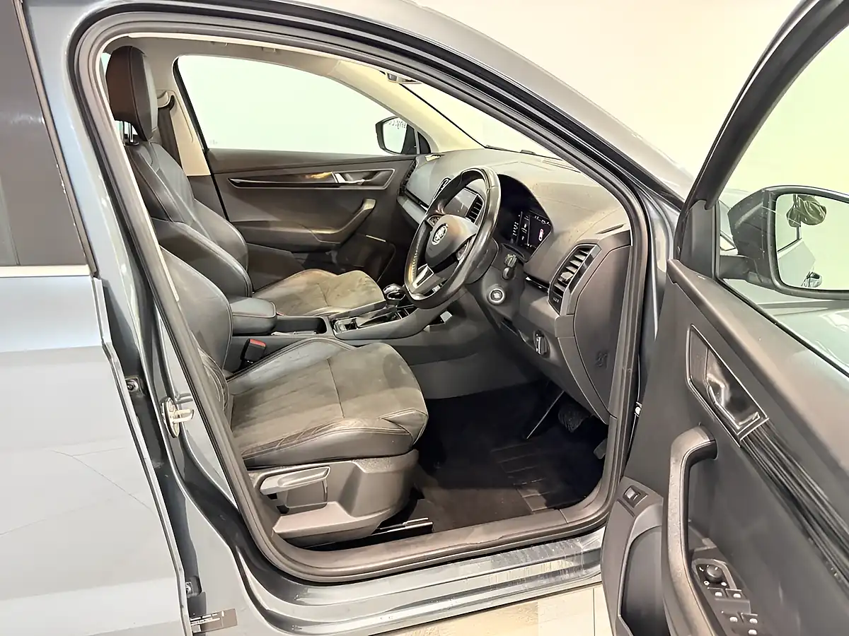 Used 2019 Skoda Karoq Se L Grey - Interior and Exterior details 14