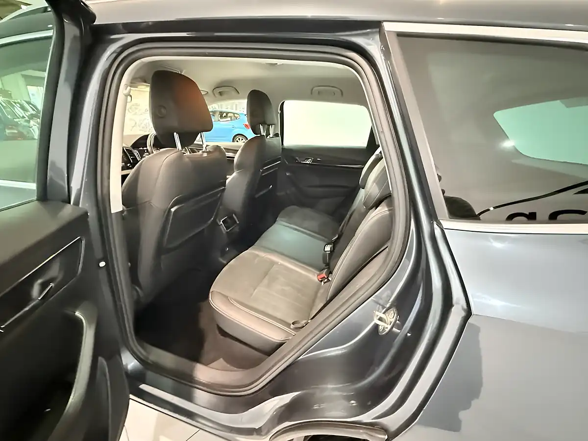 Used 2019 Skoda Karoq Se L Grey - Interior and Exterior details 19