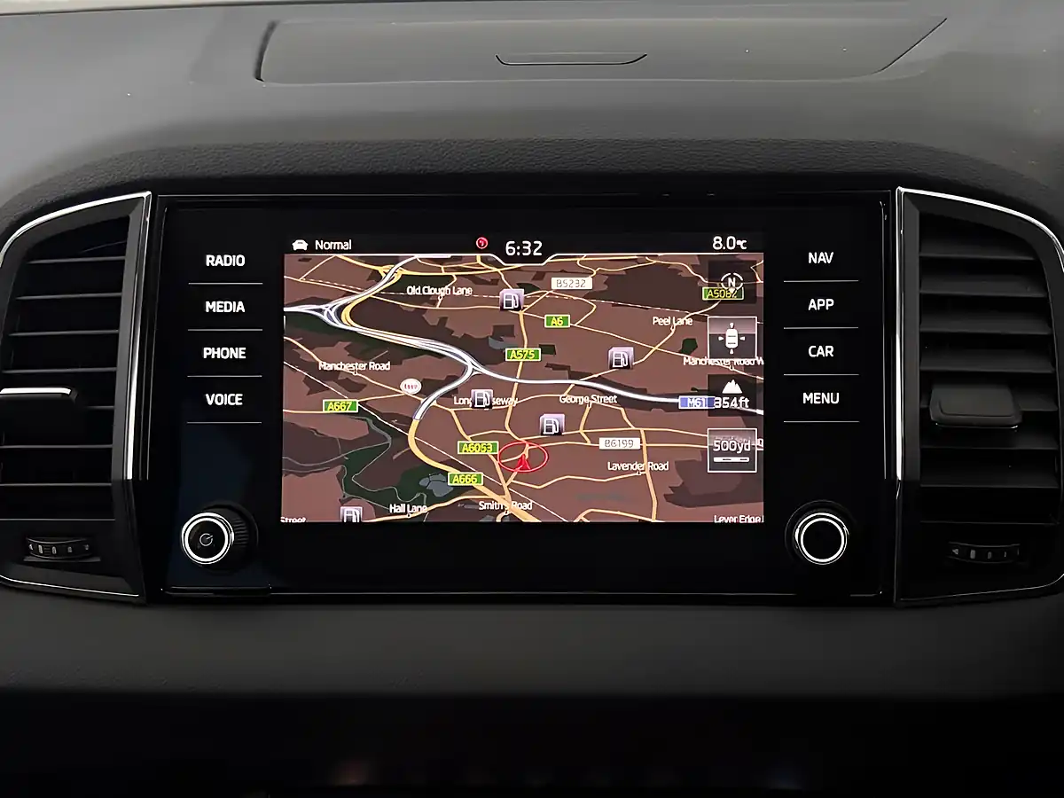 Used 2019 Skoda Karoq Se L Grey - Interior and Exterior details 16
