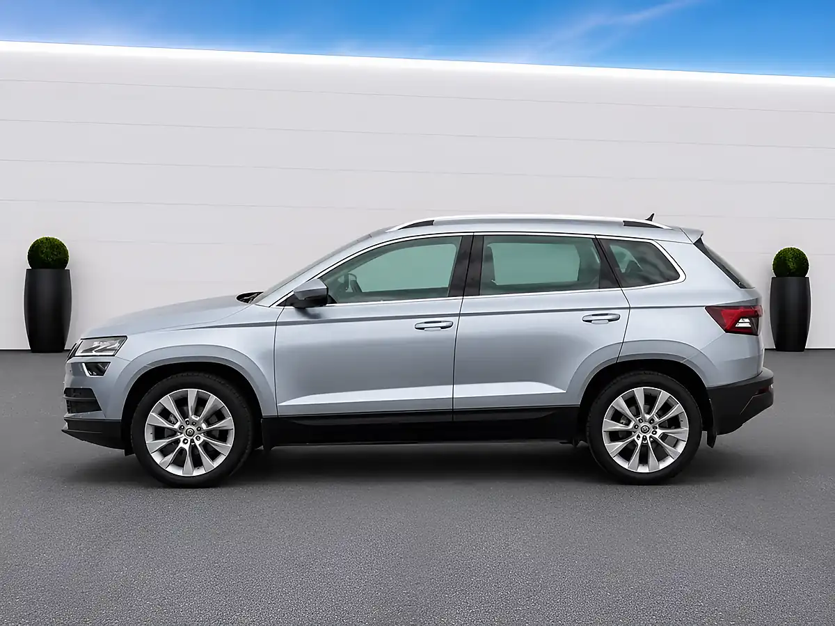 Used 2019 Skoda Karoq Se L Grey - Interior and Exterior details 8