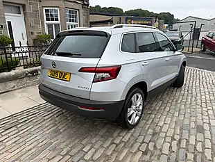 Used 2019 Skoda Karoq Se L Silver - Interior and Exterior details 12