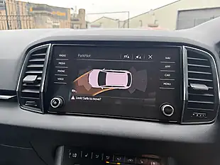 Used 2019 Skoda Karoq Se L Silver - Interior and Exterior details 16