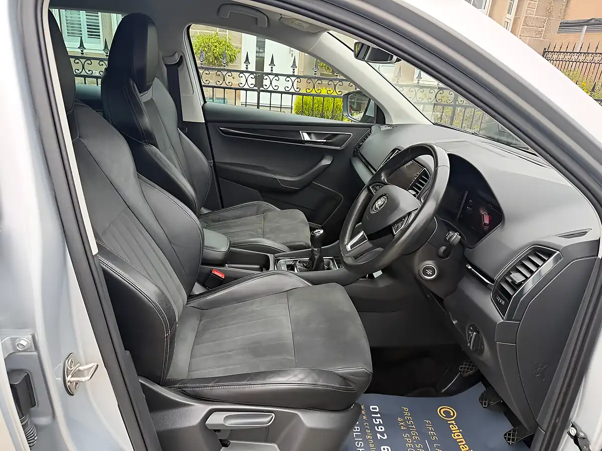 Used 2019 Skoda Karoq Se L Silver - Interior and Exterior details 2