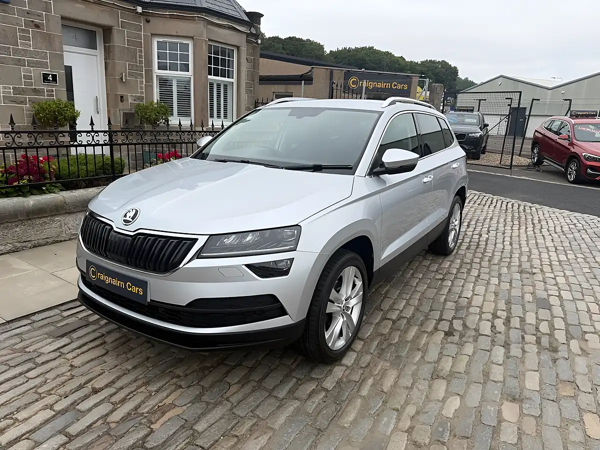 Used 2019 Skoda Karoq Se L Silver - Interior and Exterior details 3