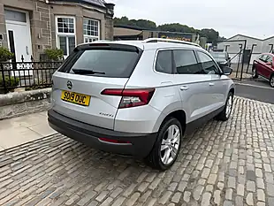 Used 2019 Skoda Karoq Se L Silver - Interior and Exterior details 4