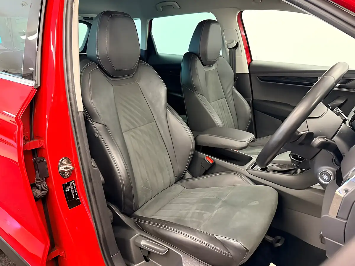 Used 2019 Skoda Karoq Se L Velvet Red - Interior and Exterior details 3