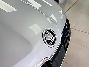 Used 2019 Skoda Karoq Se Silver - Interior and Exterior details 10