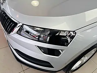 Used 2019 Skoda Karoq Se Silver - Interior and Exterior details 12