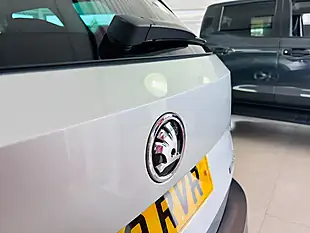 Used 2019 Skoda Karoq Se Silver - Interior and Exterior details 16