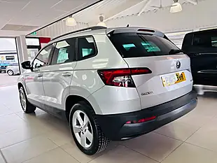 Used 2019 Skoda Karoq Se Silver - Interior and Exterior details 5