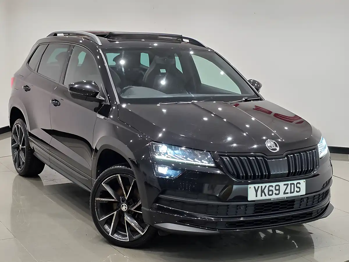 Used 2019 Skoda Karoq Sportline Black - Interior and Exterior details 14